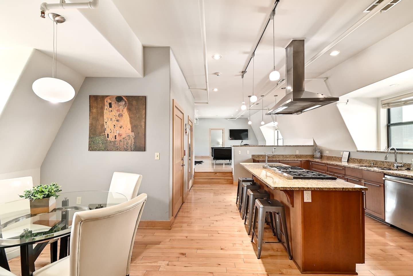 3rd Street Retreat